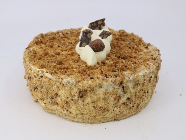 Hazelnoot schuim taartje